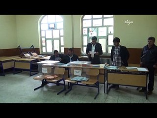 Ağrı'da oy verme işlemi başladı, basın mensuplarına zorluk çıkartılıyor