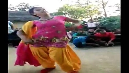 Hot and S-exy Village Girl Dancing in Marriage