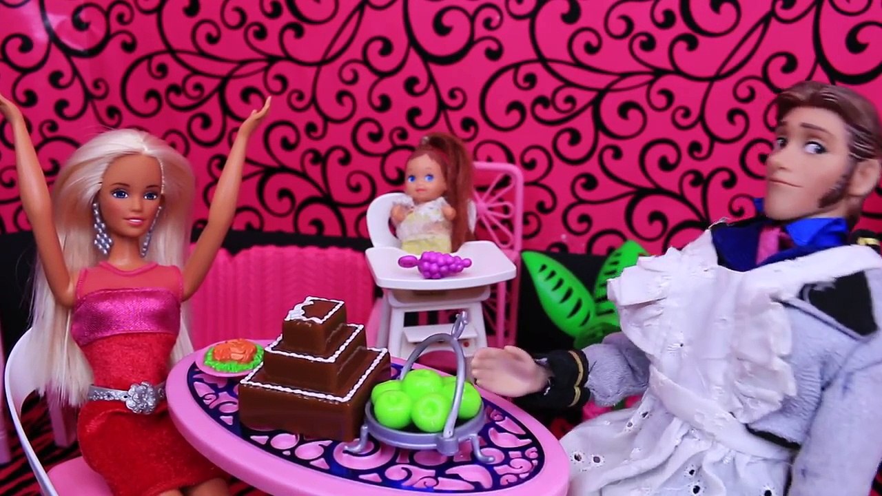 BARBIE AND FROZEN HANS BREAK UP! Disney Hans Leaves Crazy Barbie ❤ Doll Parody DisneyCarToys