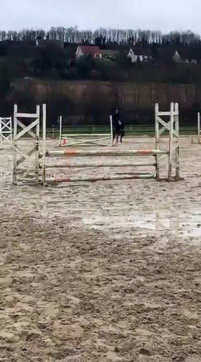 CAFE PRE DE 11 ANS PREMIER CSO AVEC MARINE (10 ans)