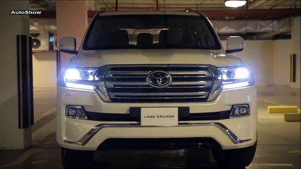 Toyota Land Cruiser khoi dong lien tuc suot thoi gian qua