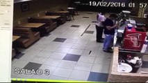 Thief surprised during robbery