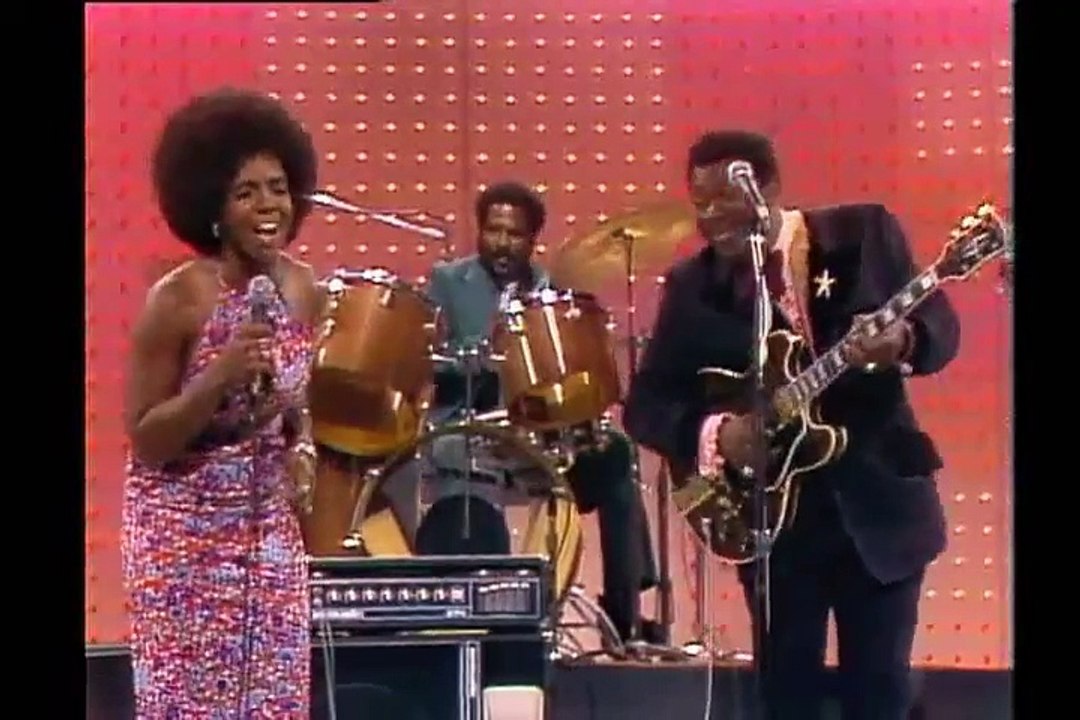 Gladys Knight + B.B. King - The Thrill Is Gone - Live Midnight Special - 1974