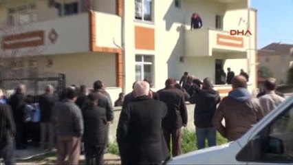 Karısını Öldürüp İntihar Etti