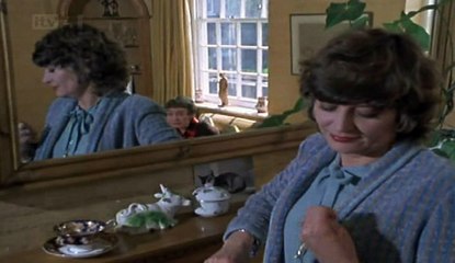 Minder  S03  E01  Dead Men Do Tell Tales