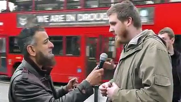 Christian sees Prophet Muhammad (P.B.U.H) in Dream Converts! Amazing Description of RasulAllah