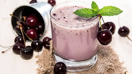 Коктейль молочный с черешней