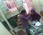 How A Beautiful Girl Did Shameful Act in Gold Shop