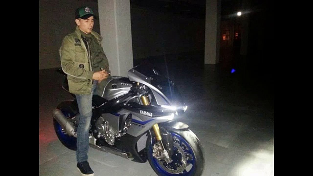 Lorenzo Before Louncing Yamaha R1M, Motosport 2015