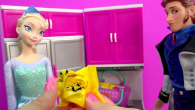 Disney Frozen Queen Elsa New Fridge & Shopkins Season 3 Blind Bag Surprise Prince Hans Toy