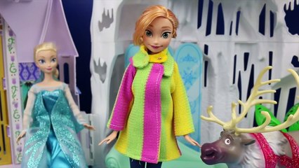 Скачать видео: Frozen Elsa Finds A Snow Cabin DOLLHOUSE Barbie, Disney Princess Anna, Kristoff, Spiderman Toys