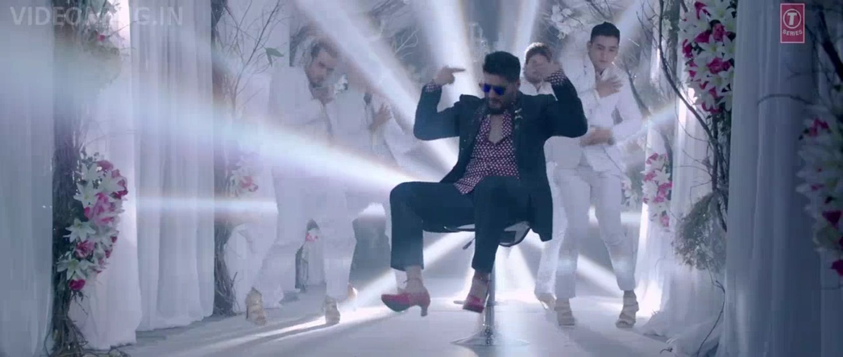 High Heels (Ki And Ka) Full HD