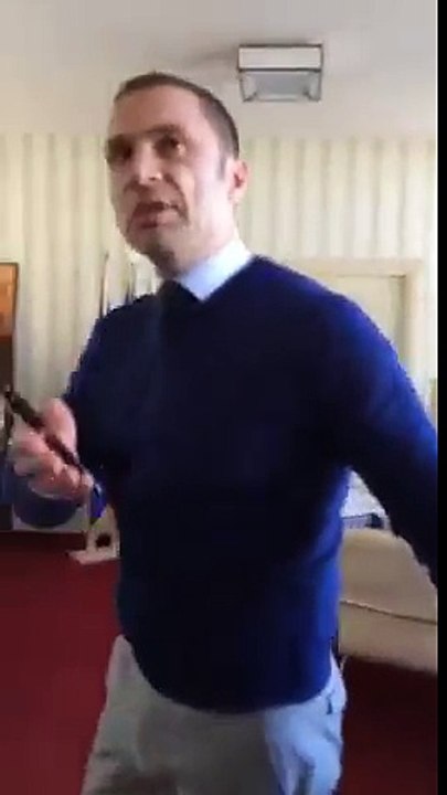 Primarul refuza comisia CL