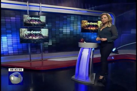 Crónica Viva - Policía realiza operativo antinarcóticos en Guayaquil
