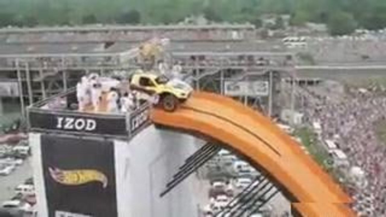 Long Air Time Car Jumping-Top Funny Videos-Top Prank Videos-Top Vines Videos-Viral Video-Funny Fails