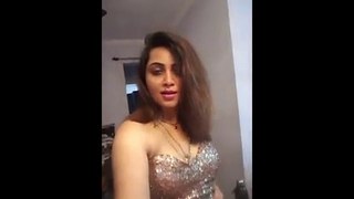 Arshi Khan New Message To Shahid Afridi