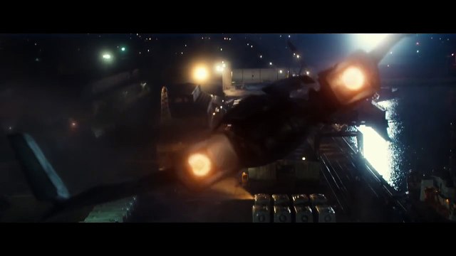 Batman v Superman Dawn of Justice - Official Final Trailer (DC Comics)