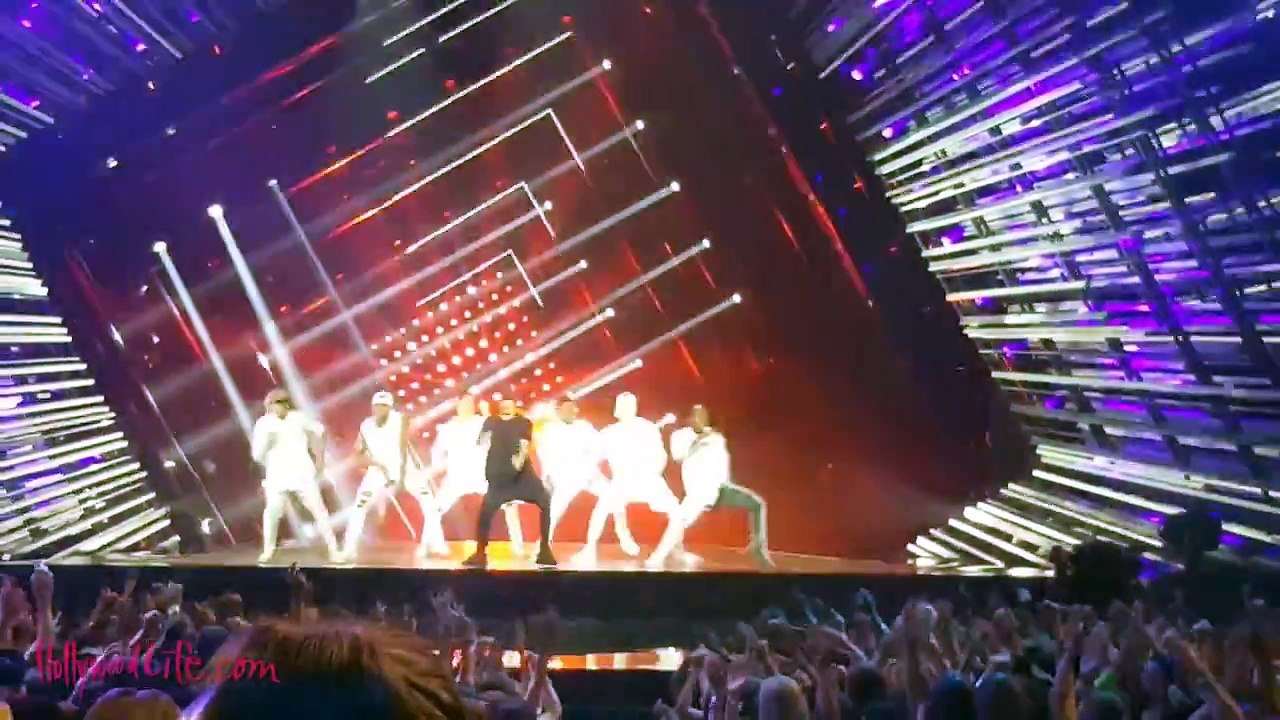 Justin Bieber What Do You Mean MTV VMAs From The Crowd