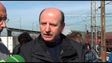 Serbia mbyll kufirin - Top Channel Albania - News - Lajme