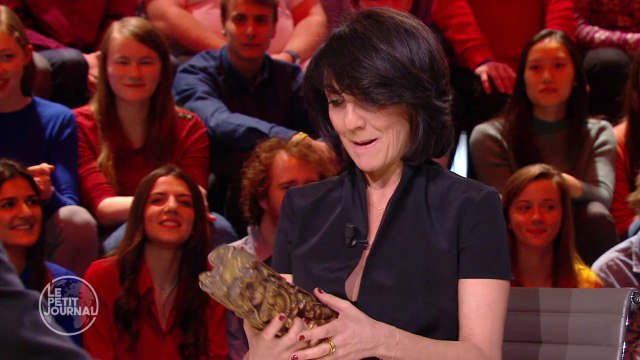 Florence Foresti, maîtresse de Cérémonie des César 2016 - Le Petit Journal du 22/02 - CANAL+