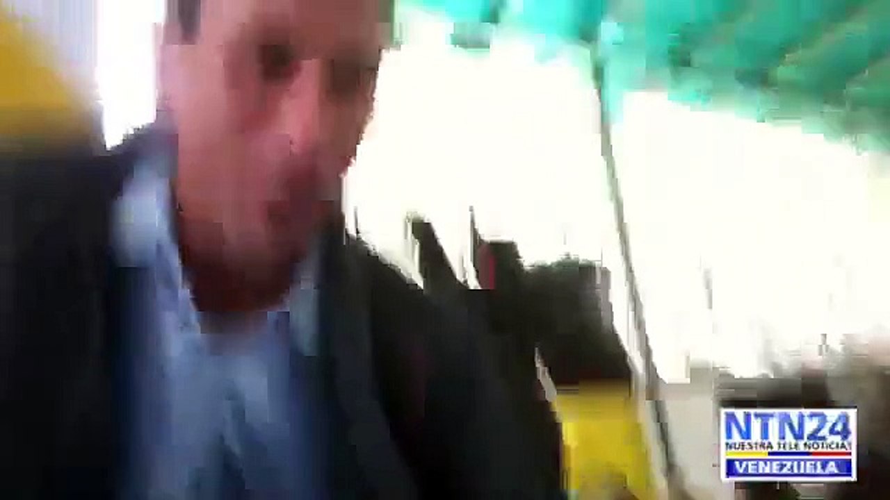 Vea lo que le dijo Capriles a un periodista de VTV