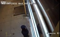 Robbery video  Window Shopping For A New Bike in Philadelphia