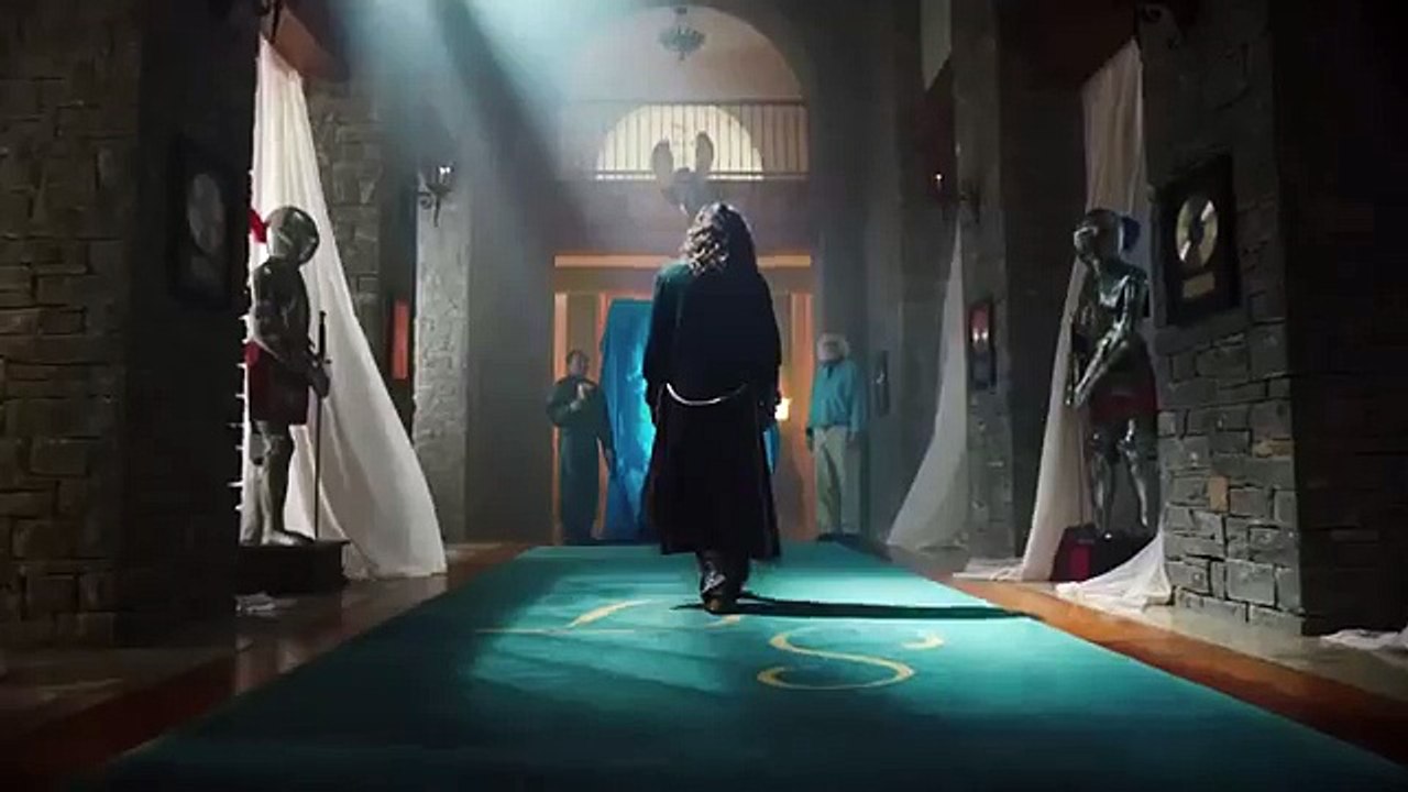 Skittles  'The Portrait' w  Steven Tyler  Super Bowl 50 Commercial (News World)