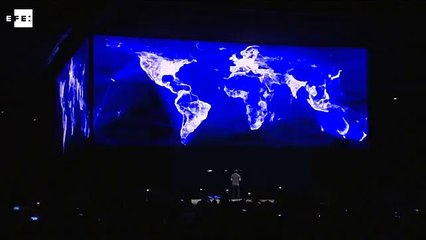 Zuckerberg apareció en el evento de Samsung para dar alas a la realidad virtual