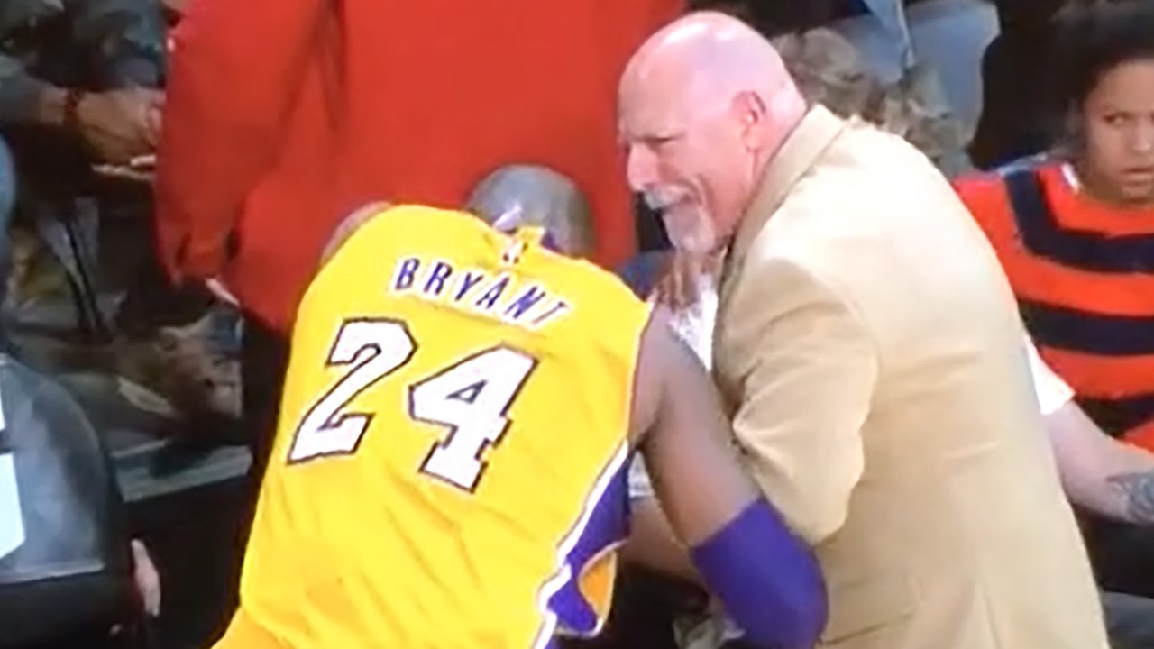 Kobe Bryant Gets Finger Popped Back in, Keeps Playing video Dailymotion