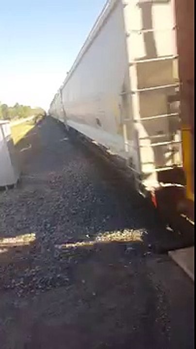 Accident évité : un train frôle un bus scolaire