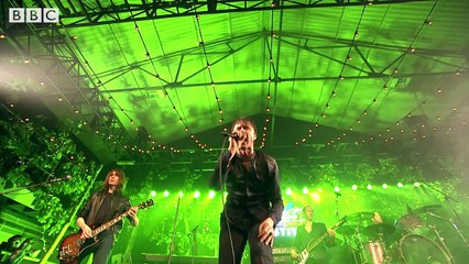 Suede - Metal Mickey (6 Music Festival 2016)