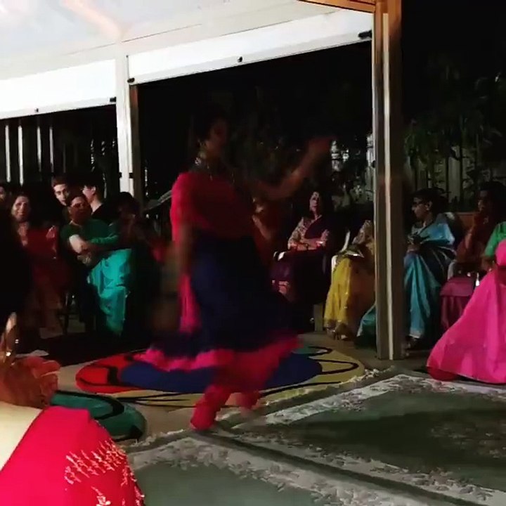 Mehndi Dance is boundless