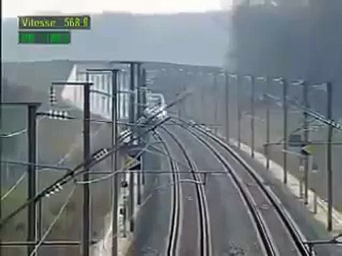 Самый быстрый поезд в мире 570 км ч