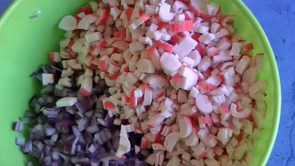 Рулетики из лаваша с авокадо