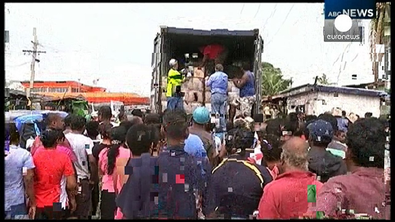 Fiji: Ajuda humanitária começa a chegar a zonas mais remotas