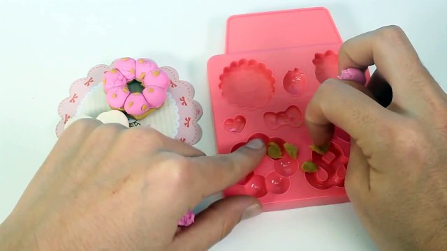 Hello Kitty Play Doh waffle How to make Playdough Doughnuts DIY ハローキティ キャラクター サンリオ Dough