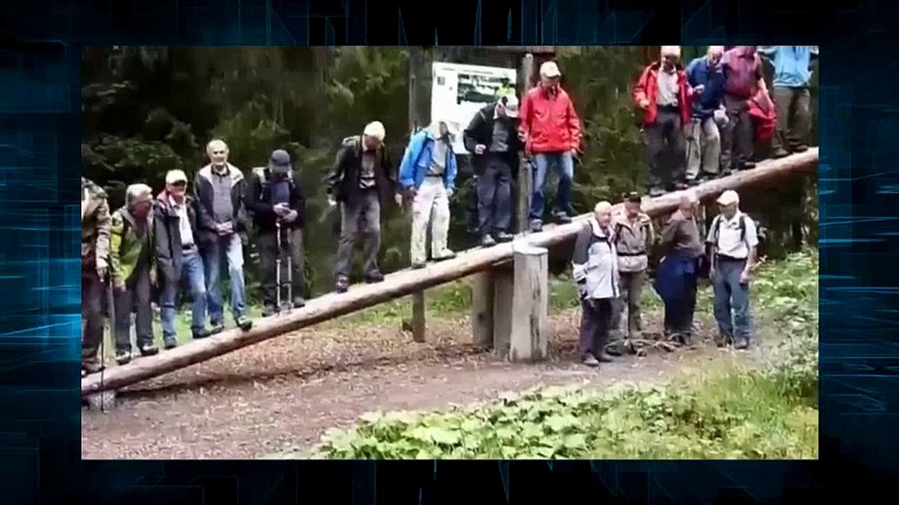 VIRAL NOW: Old Man VS Seesaw