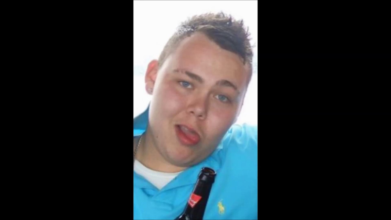 Ils traitent ce garçon de 107 kilos de « grosse vache ». 4 ans plus tard il les a tous bluffés !