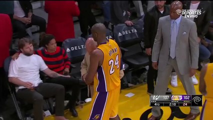 This Is What It's Like To Watch Kobe Bryant Get His Dislocated Finger Relocated