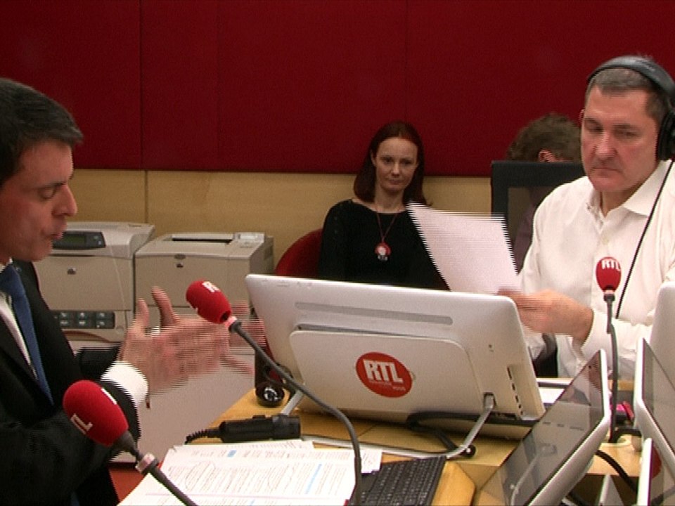 Réforme droit du travail: "j'irai jusqu'au bout" affirme Valls sur RTL