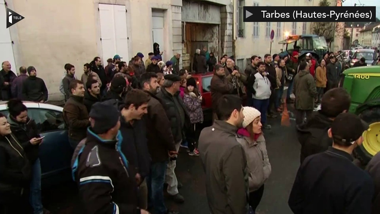 Des agriculteurs inondent la Préfecture de Tarbes