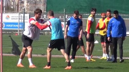 Ömer Şişmanoğlu Euro 2016'da Milli Formayı Giyersem Çok Mutlu Olurum