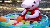 PEPPA PIG ESPAÑOL-ENGLISH-PISCINA DE GLOBOS HD JUGUETES Y SORPRESAS