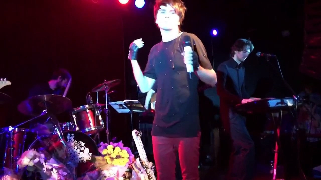 «Подруга» А.Бон (Москва, «16 тонн», 6.12.2015) (видеомонтаж mariglav)