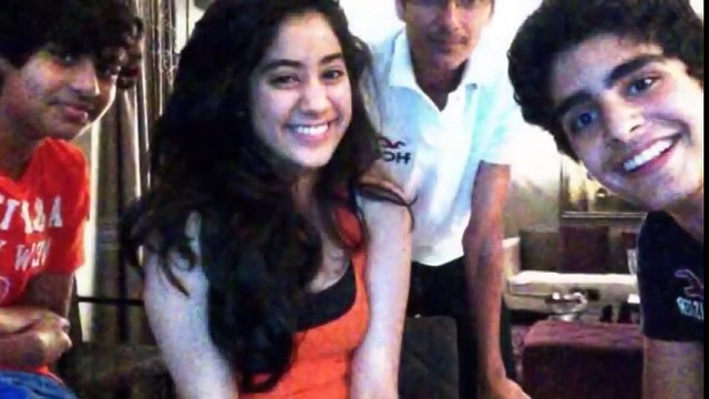 Amitabh Bachchan Granddaughter Navya Naveli Nanda video