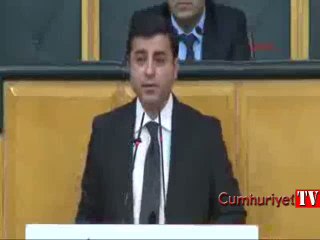 'Allah bizimle beraber' diyen Davutoğlu'na Demirtaş'tan yanıt