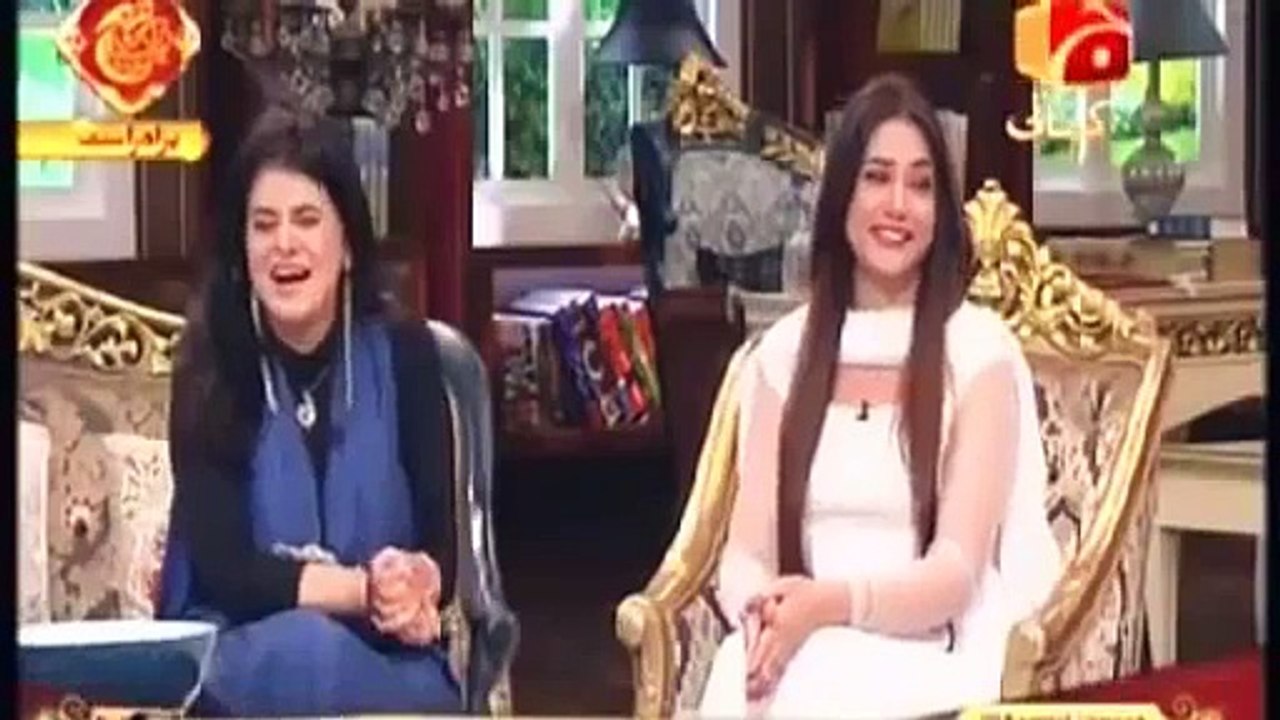 Aamir Liaquat Embarrassed The Girl with His Shameful Talk in Live Show