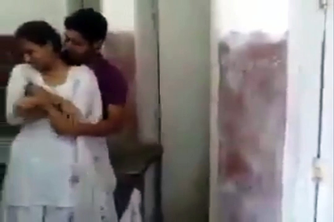 এই ছেলেকে কি করা উচিত