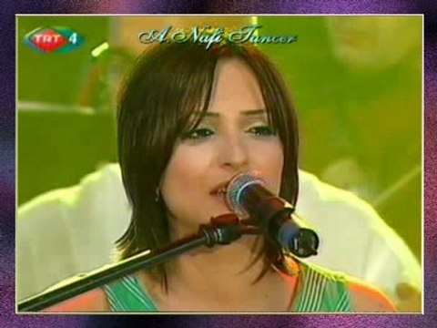 Özlem ÖZDİL-Yollarına Kar Mı Yağdı Gelmedin (2)