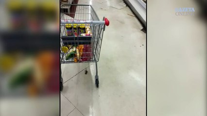 Cliente atropela e mata rato em supermercado na Serra